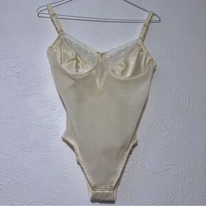 Vintage Young Smoothie Ivory  Lace Bodysuit 36B